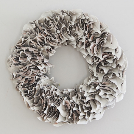 White Lacquer Wreath