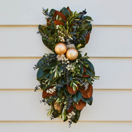 Graceful Garden Swag