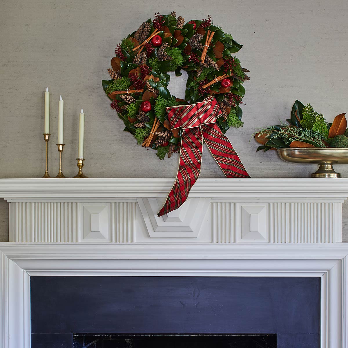 Merry Magnolia Wreath